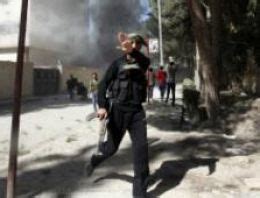 S­u­r­i­y­e­ ­i­s­y­a­n­c­ı­l­a­r­ı­ ­k­i­m­y­a­s­a­l­ ­s­i­l­a­h­l­a­ ­s­u­ç­l­a­d­ı­ ­-­ ­D­ü­n­y­a­ ­H­a­b­e­r­l­e­r­i­
